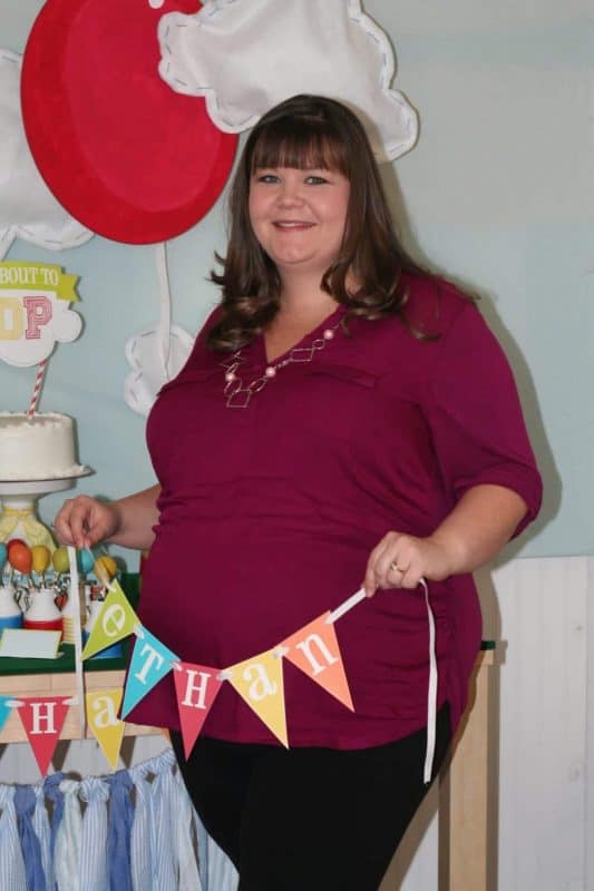 Balloon Baby Shower: She's About to POP!-Mimi's Dollhouse