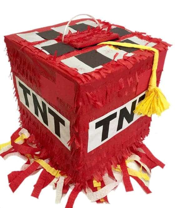 Looking for some awesome Minecraft birthday party ideas? This post is full of Minecraft party foods, Minecraft party decorations and more!