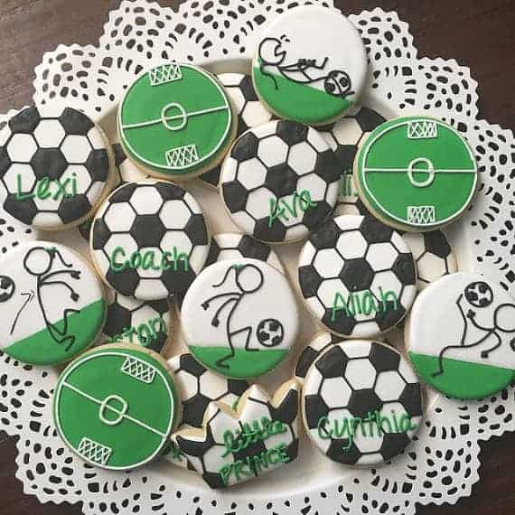 soccer-cookies-with-figures.jpg